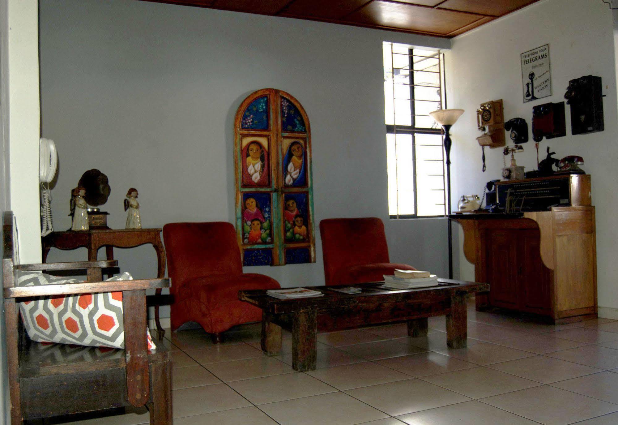 Hotel Meson De Maria Antiguo Cuscatlán Екстериор снимка