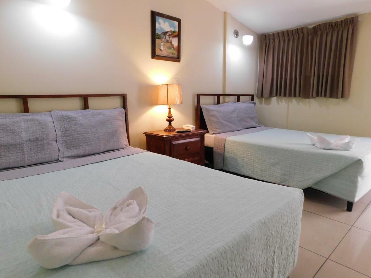 Hotel Meson De Maria Antiguo Cuscatlán Екстериор снимка